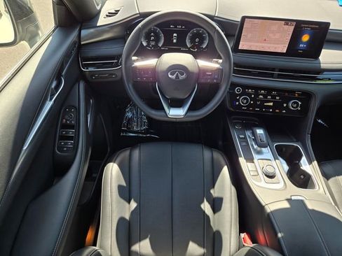 Certified 2025 INFINITI QX60 Luxe w/ Black Edition AWD/4WD image 14