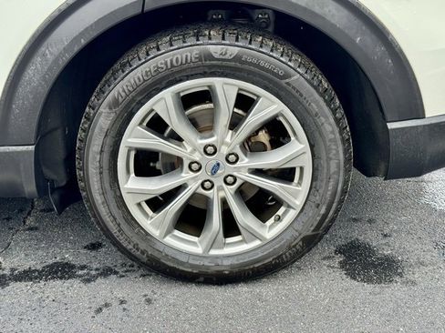 Used 2020 Ford Explorer XLT w/ Equipment Group 202A image 30