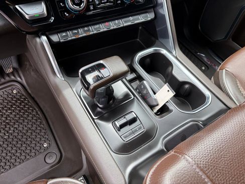 Used 2025 GMC Sierra 1500 Denali w/ Technology Package image 22