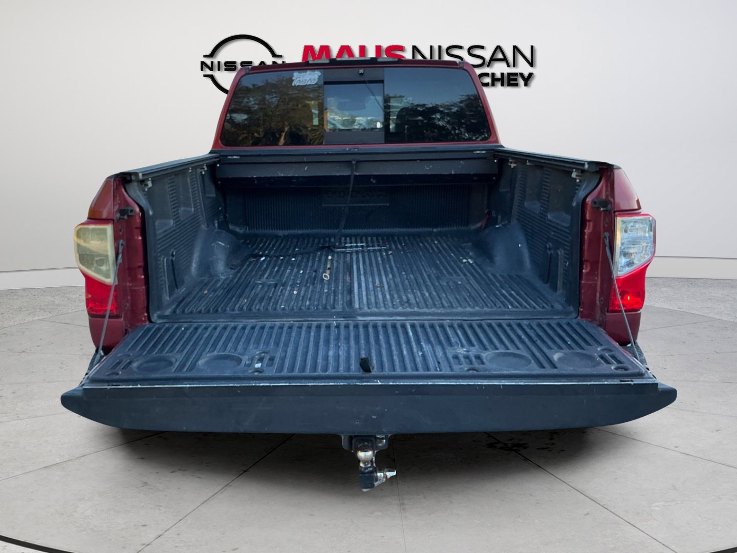 Used 2017 Nissan Titan SV RWD image 10