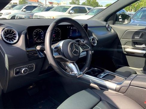 Used 2025 Mercedes-Benz GLA 250 4MATIC image 14
