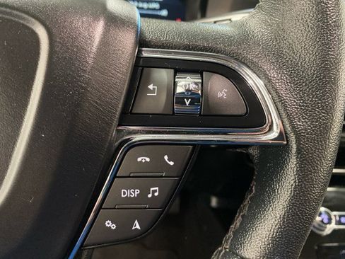 Used 2022 Lincoln Nautilus Standard w/ Premium Package image 20