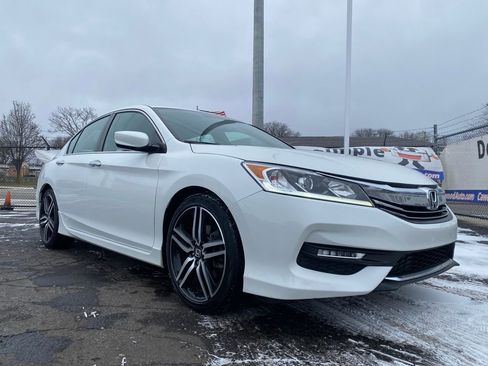 Certified 2017 Honda Accord Sport Special Edition image 28
