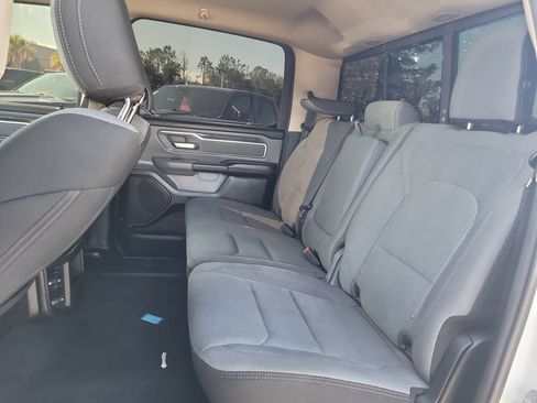 Used 2019 RAM 1500 Big Horn AWD/4WD image 13