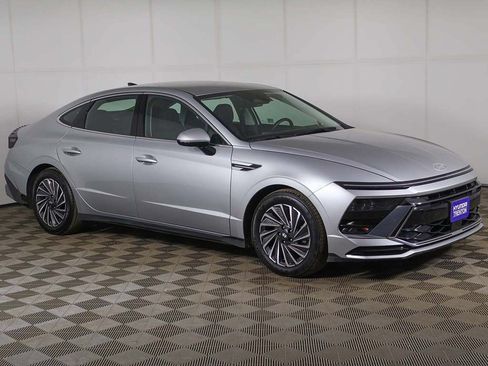 Certified 2025 Hyundai Sonata SEL FWD image 43