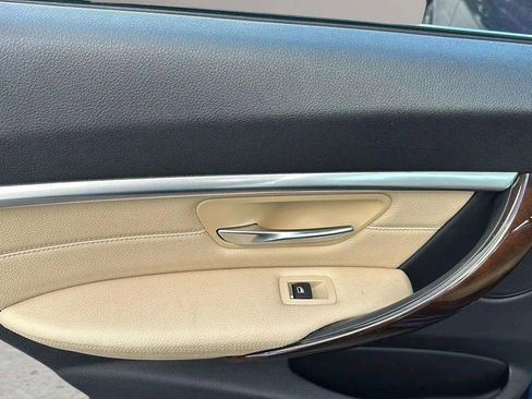 Used 2017 BMW 330i xDrive Sedan image 17