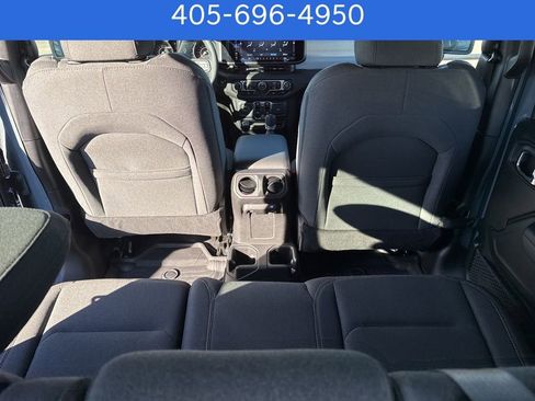 Used 2024 Jeep Wrangler Sport S image 16