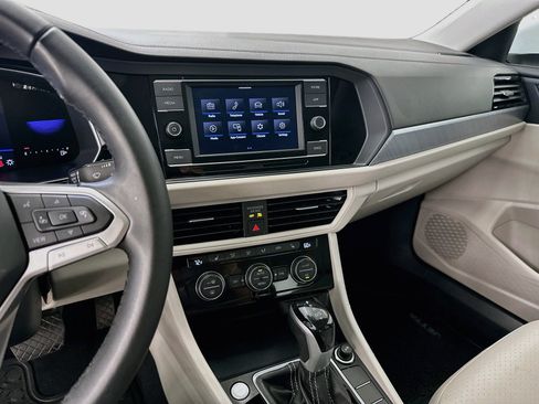 Used 2023 Volkswagen Jetta SE w/ Panoramic Sunroof Package FWD image 25