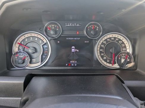 Used 2017 RAM 3500 SLT w/ Luxury Group image 23