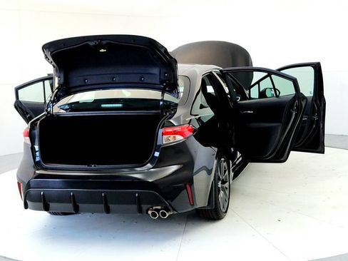 Used 2024 Toyota Corolla SE FWD image 11