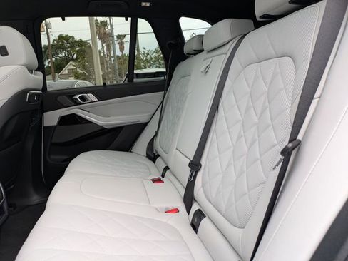 Used 2024 BMW X5 xDrive40i w/ Premium Package AWD/4WD image 15
