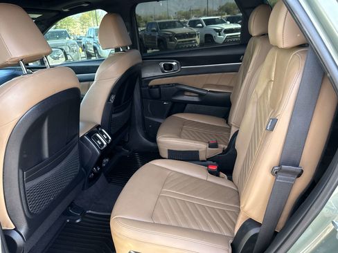 Used 2024 Kia Sorento SX Prestige w/ Olive Brown Leather Package image 13