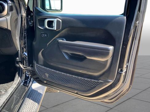 Used 2021 Jeep Gladiator Sport AWD/4WD image 22