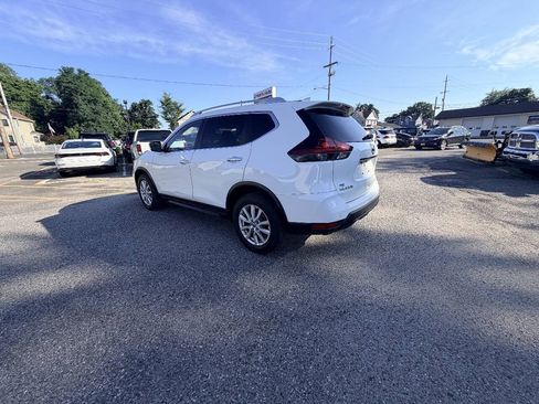 Used 2019 Nissan Rogue SV AWD/4WD image 34