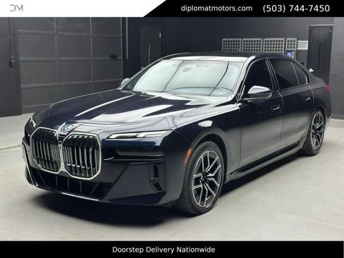 Used 2024 BMW i7 xDrive60 AWD/4WD image 1