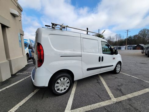 Used 2021 RAM ProMaster City Tradesman SLT image 12