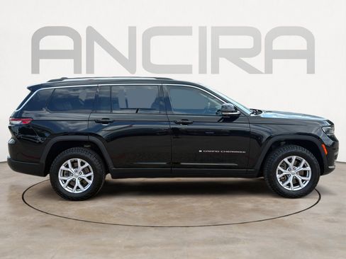 Used 2022 Jeep Grand Cherokee L Limited w/ Luxury Tech Group II image 11
