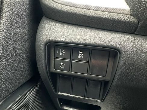 Used 2020 Honda CR-V LX image 13