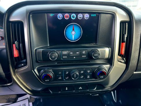 Used 2018 Chevrolet Silverado 1500 LT w/ LT Eassist Package image 24