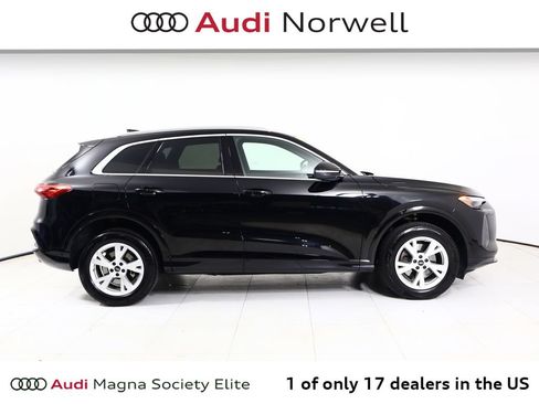 Used 2025 Audi Q5 Premium w/ Convenience Package AWD/4WD image 19