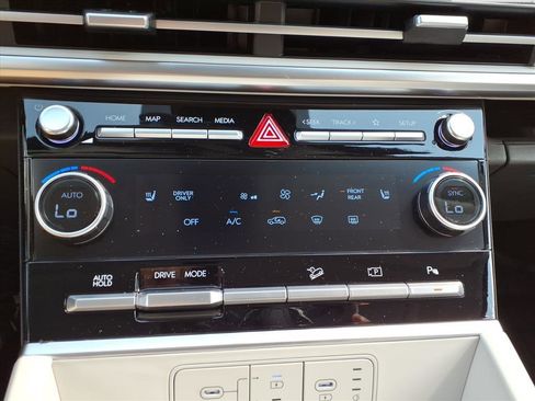 Used 2026 Hyundai Santa Fe SEL image 12