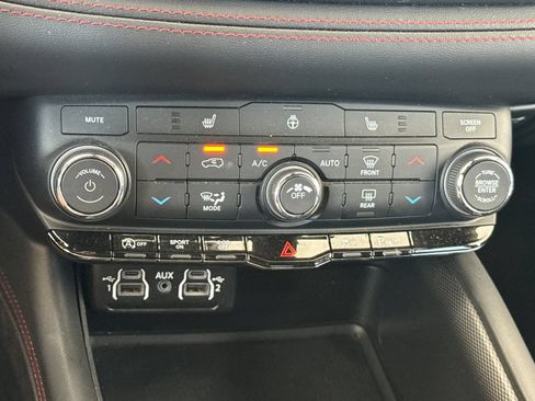 Used 2025 Dodge Durango GT AWD/4WD image 29