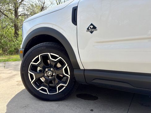Used 2025 Ford Bronco Sport Outer Banks w/ Outer Banks Tech Package+ AWD/4WD image 13