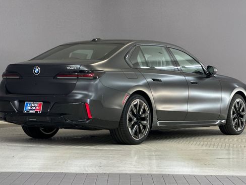 New 2026 BMW 740i 740i w/ Premium Package image 8