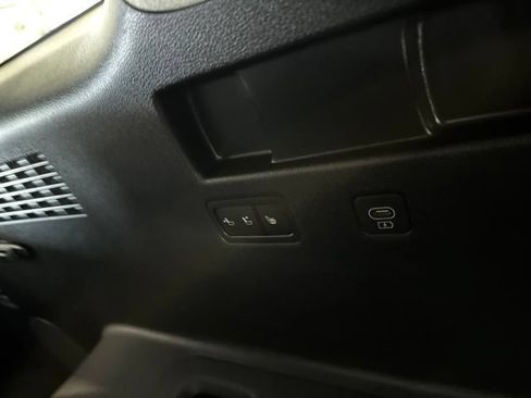 Used 2023 Hyundai Palisade Limited AWD/4WD image 13