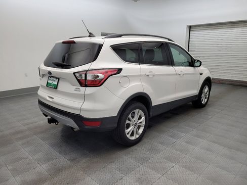 Used 2018 Ford Escape SEL image 9