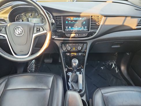 Used 2020 Buick Encore Essence FWD image 11