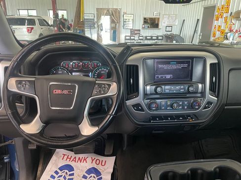 Used 2017 GMC Sierra 1500 SLE w/ SLE Value Package AWD/4WD image 7