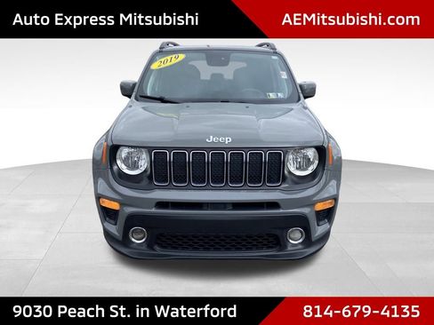Used 2019 Jeep Renegade Latitude image 2