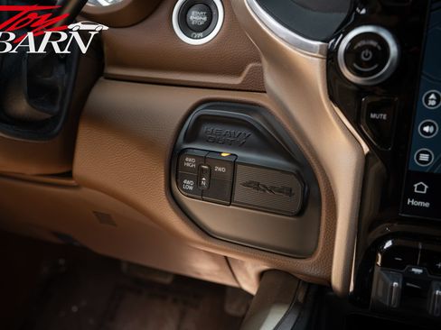 Used 2022 RAM 2500 Laramie AWD/4WD image 25