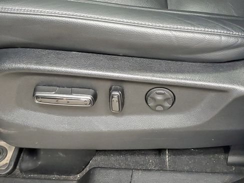 Certified 2023 Honda Odyssey Touring image 24