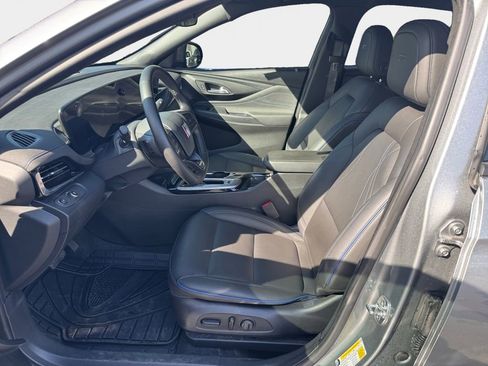 Used 2025 Buick Envista Sport Touring w/ Convenience I Package image 12