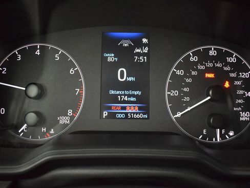 Used 2024 Toyota Corolla LE FWD image 16