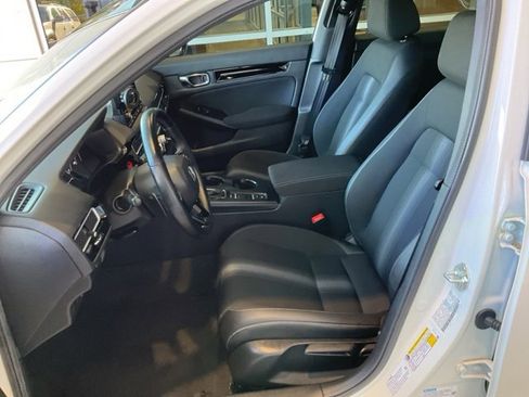 Certified 2025 Honda Civic Sport image 3