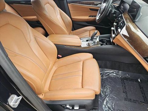 Used 2020 BMW 530i w/ Premium Package RWD image 20
