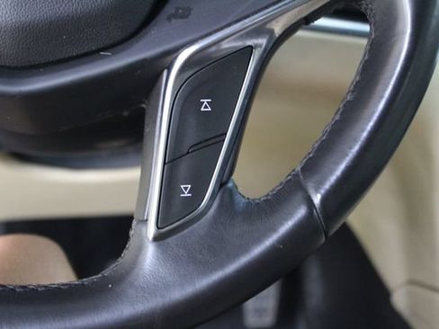 Used 2018 Cadillac XT5 AWD image 18