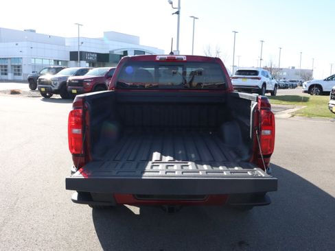 Used 2019 Chevrolet Colorado LT w/ LT Convenience Package image 16
