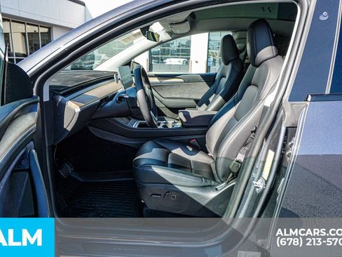 Used 2024 Tesla Model Y Long Range image 19