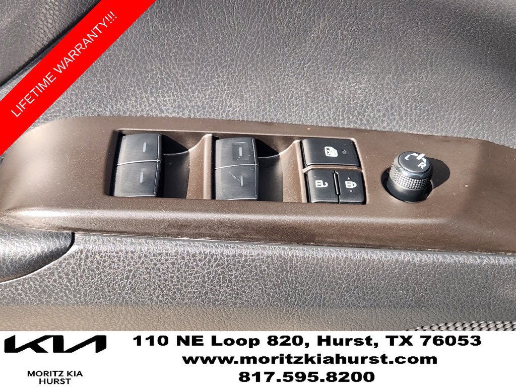 Used 2024 Toyota Camry SE FWD image 25