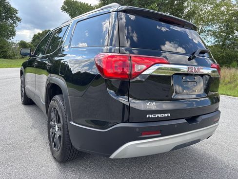 Used 2019 GMC Acadia SLT w/ LPO, Floor Liner Package FWD image 3