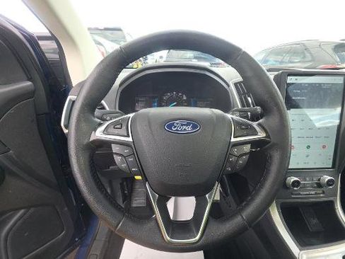 Used 2024 Ford Edge SEL w/ Convenience Package image 9
