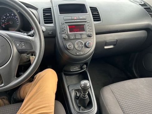 Used 2013 Kia Soul image 18