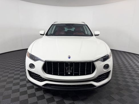 Used 2017 Maserati Levante S AWD/4WD image 4