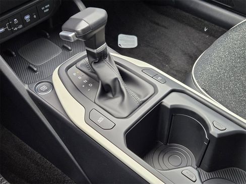 New 2025 Kia K4 GT-Line image 15