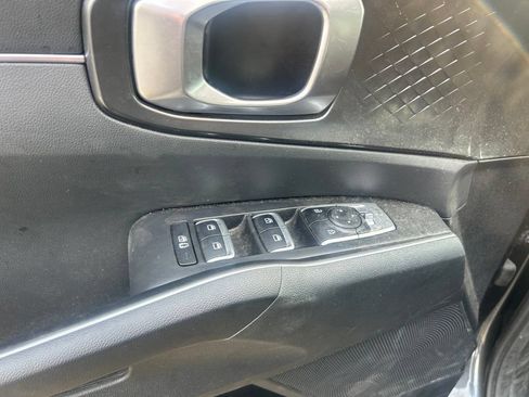 Certified 2024 Kia Sorento S w/ Panoramic Sunroof Package AWD/4WD image 11