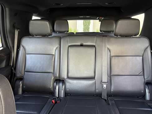 Used 2022 Chevrolet Tahoe Z71 image 27